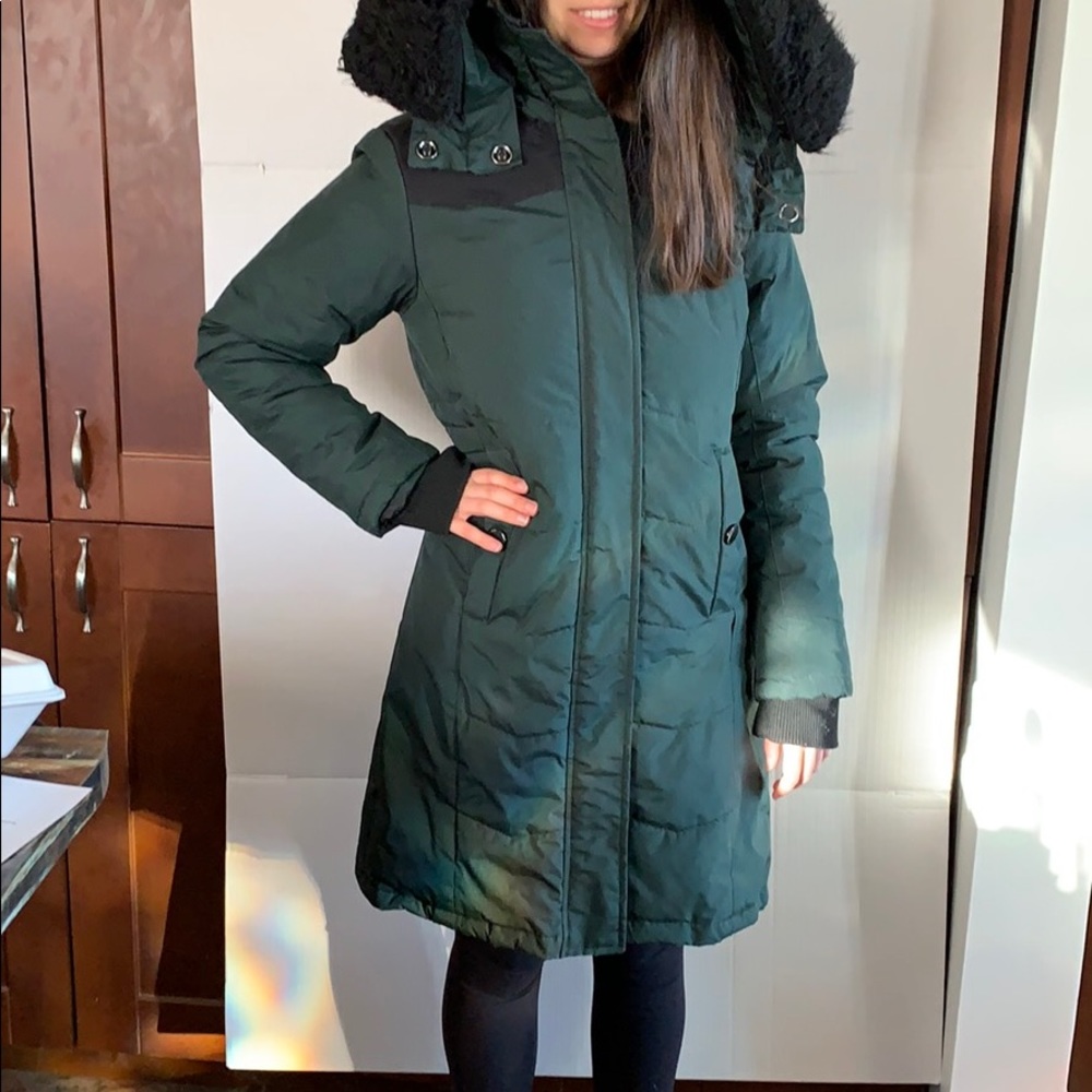 SALE!! Green 3/4 coat removable hood. 6